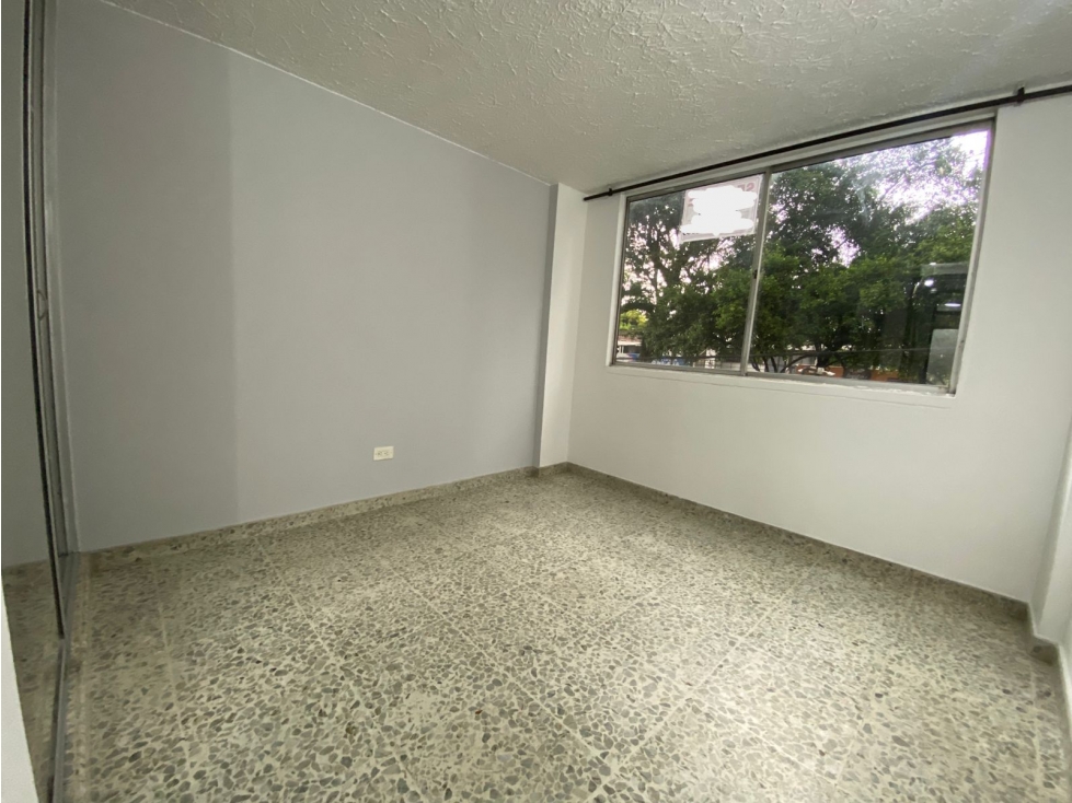 VENTA DE APARTAMENTO EN EL REFUGIO, SUR DE CALI 622. — foto 3