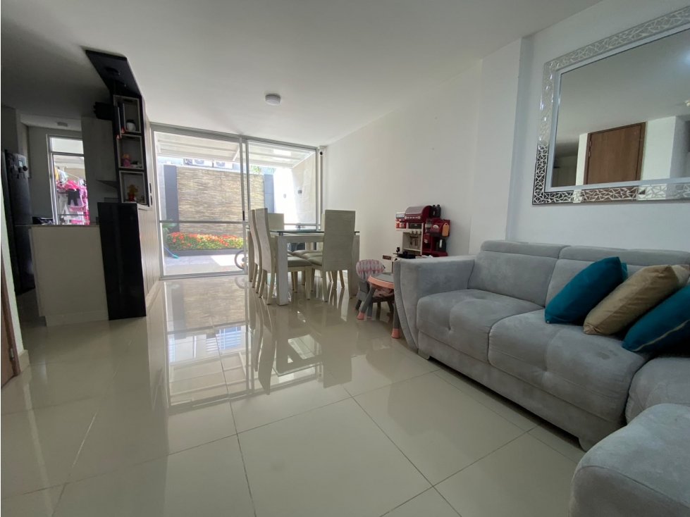 VENTA DE CASA EN CIUDAD COUNTRY, JAMUNDI 644.