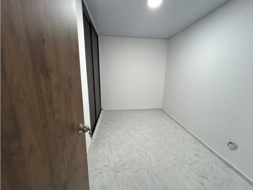 ALQUILER DE APARTAMENTO EN EL INGENIO, SUR DE CALI 652-4
