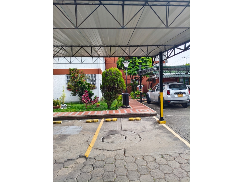 VENTA DE APARTAMENTO EN SANTA ANITA, SUR DE CALI 603.