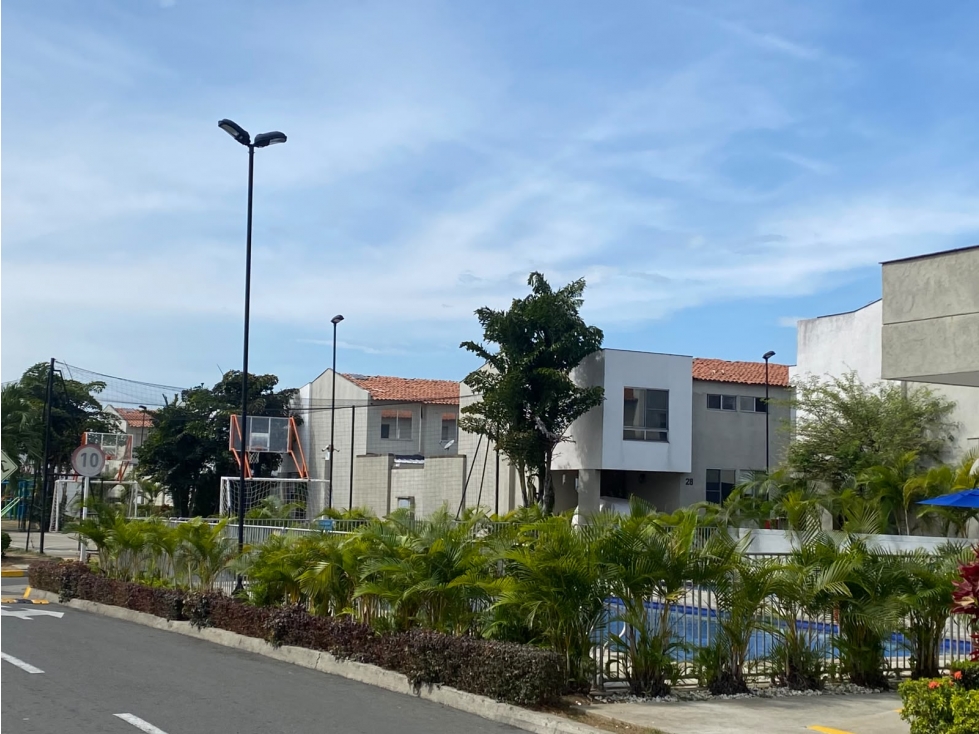 VENTA DE CASA EN CIUDAD COUNTRY, JAMUNDI 644.