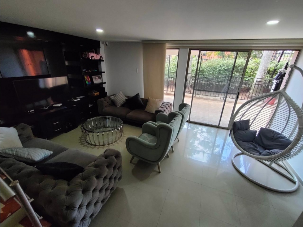 VENTA DE CASA EN CONDOMINIO EN CIUDAD JARDIN, SUR DE CALI 522. — foto 2