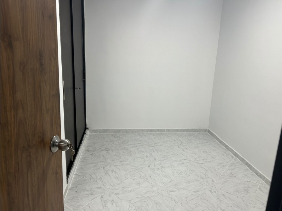 ALQUILER DE APARTAMENTO EN EL INGENIO, SUR DE CALI 652-4 — foto 2