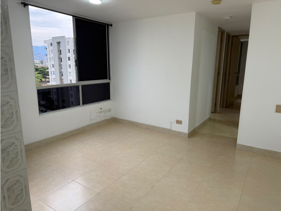 SE ALQUILA APARTAMENTO EN BOCHALEMA, SUR DE CALI 660.