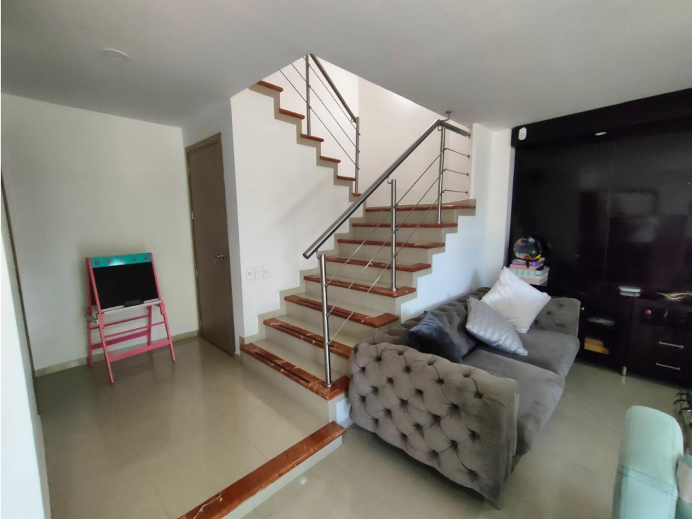 VENTA DE CASA EN CONDOMINIO EN CIUDAD JARDIN, SUR DE CALI 522. — foto 5