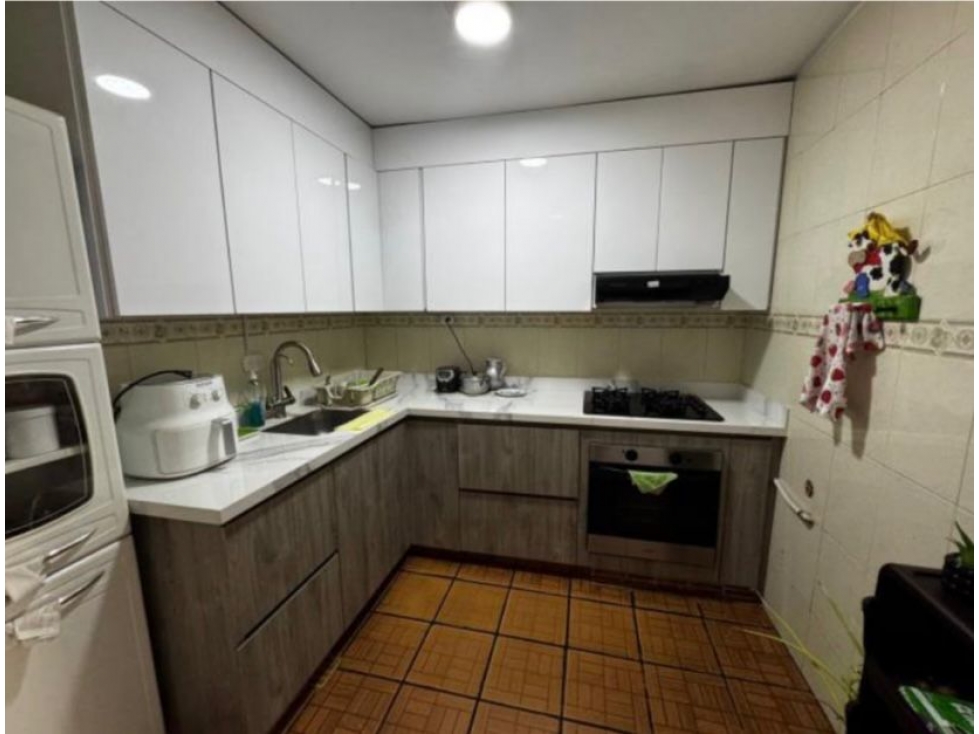 SE VENDE CASA EN JOSE HOLGUÍN GARCES, ORIENTE DE CALI 556. — foto 3