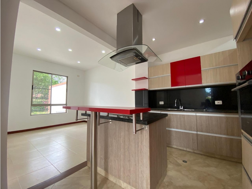 VENTA DE CASA EN CONDOMINIO EN PANCE, SUR DE CALI 648.