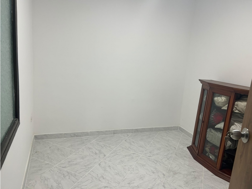 ALQUILER DE APARTAMENTO EN EL INGENIO, SUR DE CALI 652-4 — foto 3