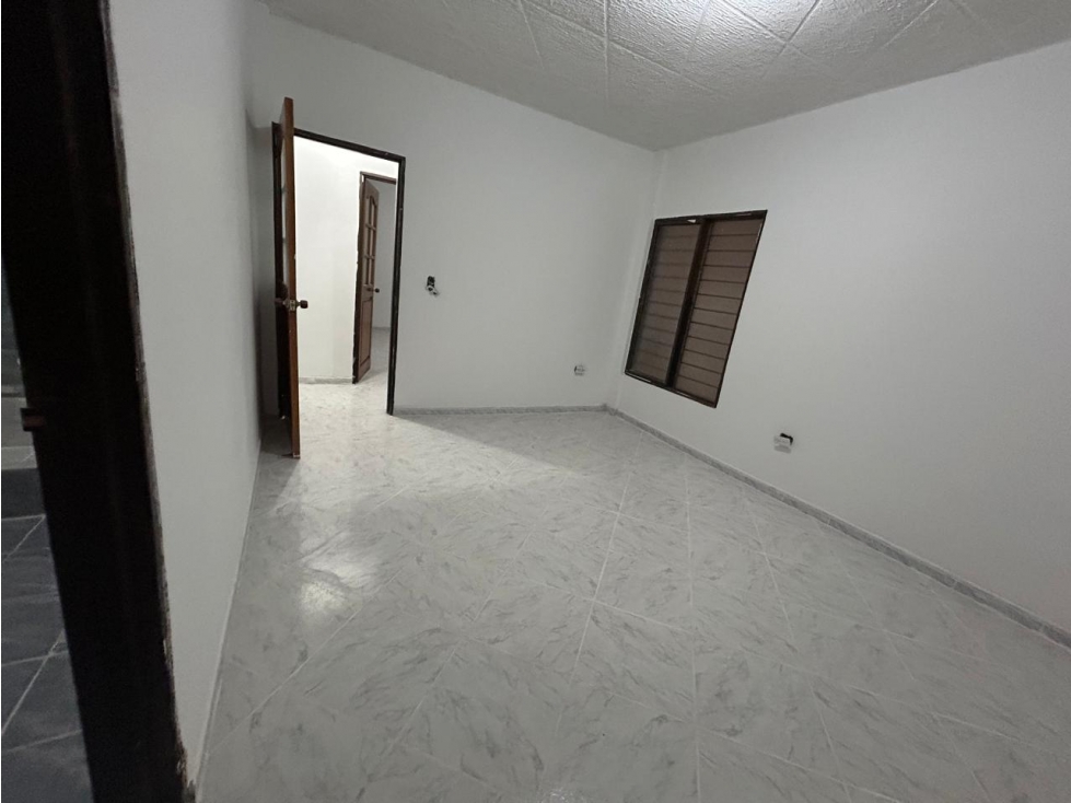 ALQUILER DE APARTAMENTO EN EL INGENIO, SUR DE CALI 652-2 — foto 3