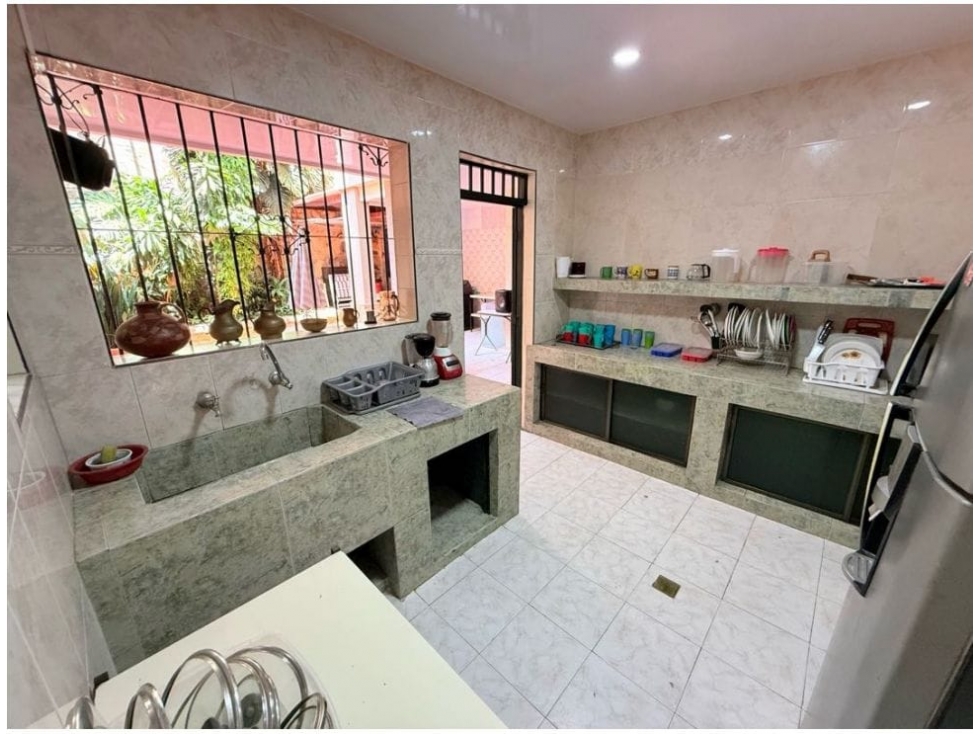 SE ALQUILA CASA EN MIRAFLORES, SUR CENTRAL DE CALI 665. — foto 3