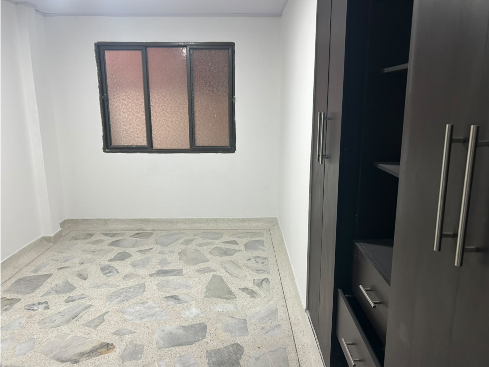 ALQUILER DE APARTAMENTO EN EL INGENIO, SUR DE CALI 652-4 — foto 4