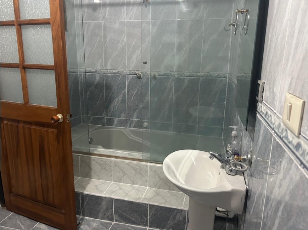 ALQUILER DE APARTAMENTO EN EL INGENIO, SUR DE CALI 652-2 — foto 4