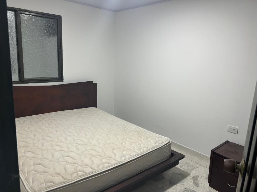 ALQUILER DE APARTAMENTO EN EL INGENIO, SUR DE CALI 652-3 — foto 4