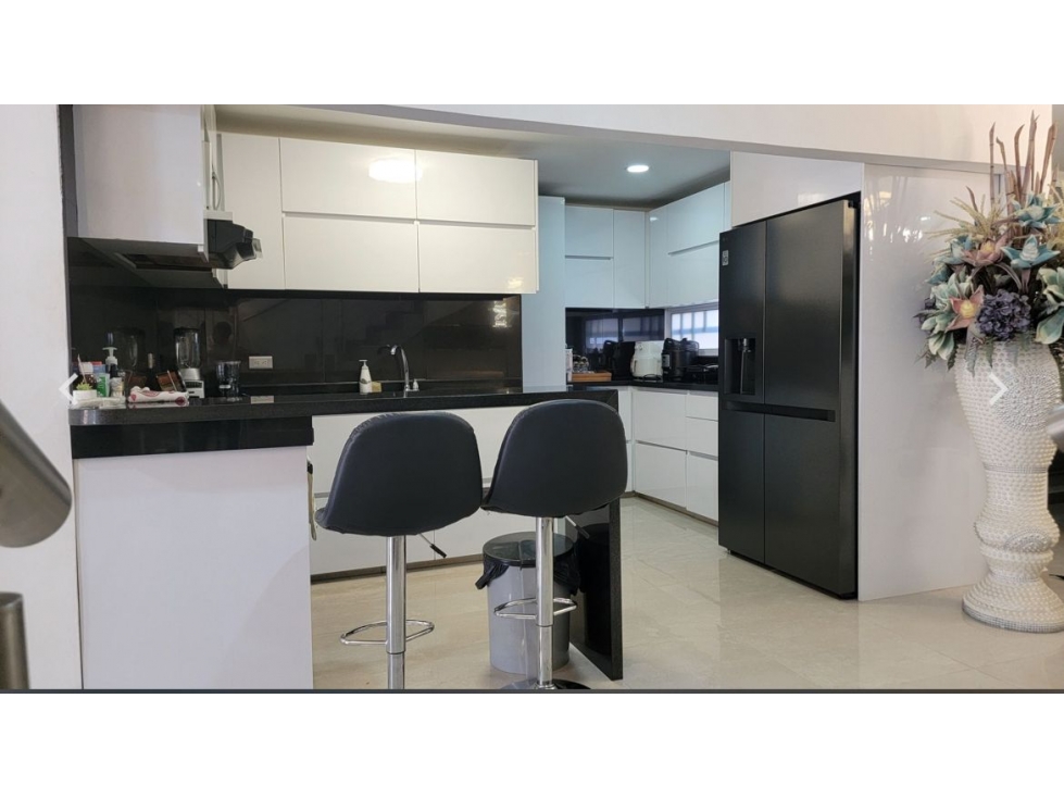 VENTA DE CASA EXTERNA EN PRIMERO DE MAYO, SUR CENTRAL 591. - 5