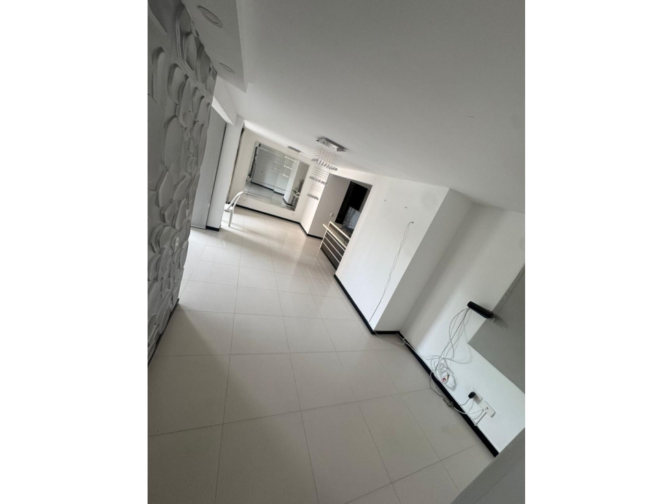SE VENDE APARTAMENTO EN VALLE DEL LILI, SUR DE CALI 633.