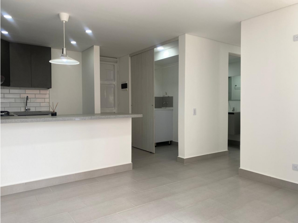 SE VENDE APARTAMENTO EN CIUDAD 2000, SUR DE CALI 548.