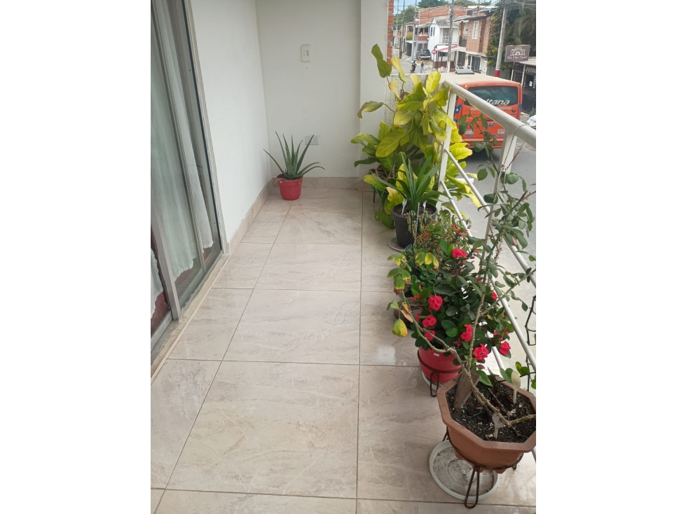 VENTA DE CASA EXTERNA EN POBLADO CAMPESTRE, CANDELARIA 585. — foto 2