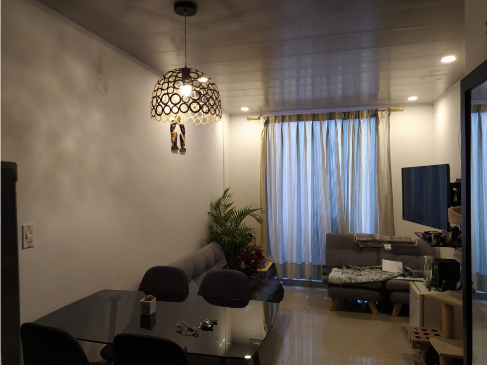 Venta de apartamento en altos de Santa Helena, sur de Cali 160.