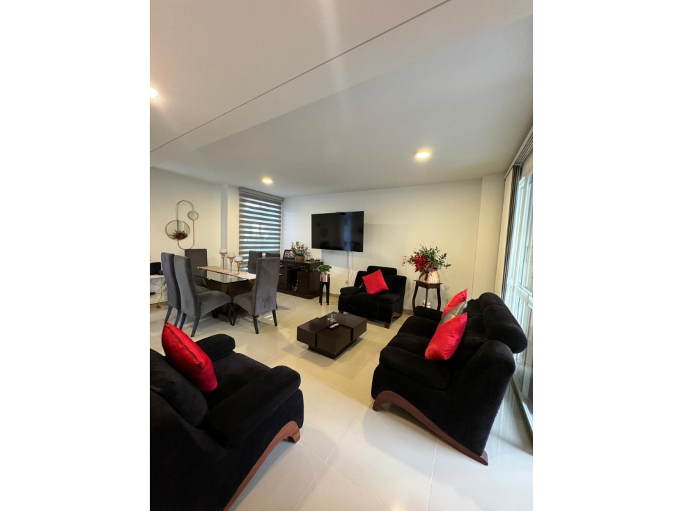 VENTA DE CASA EN EL CASTILLO, JAMUNDI 670.