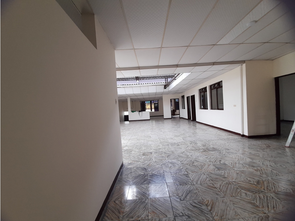 RENTO CASA USO COMERCIAL - CALARCA - 2