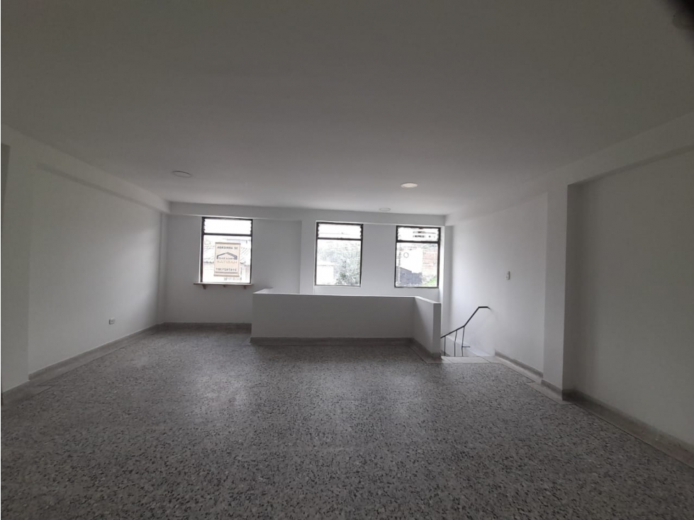 ARRIENDO LOCAL COMERCIAL CALARCA BARRIO CACIQUE - 6
