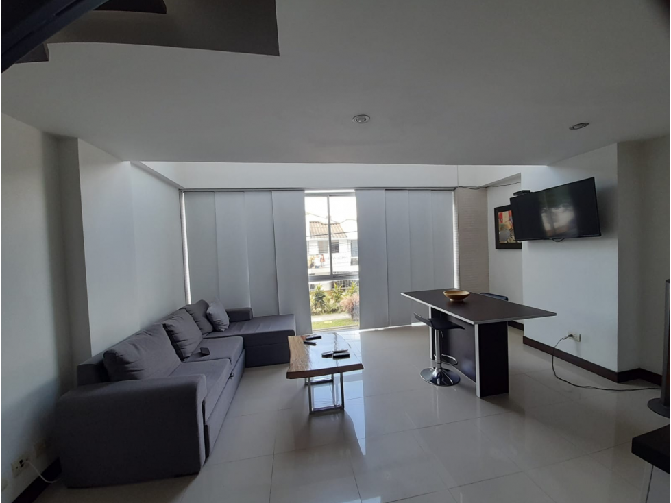 VENDO APARTAMENTO DUPLEX - AMOBLADO - LAURELES — foto 3