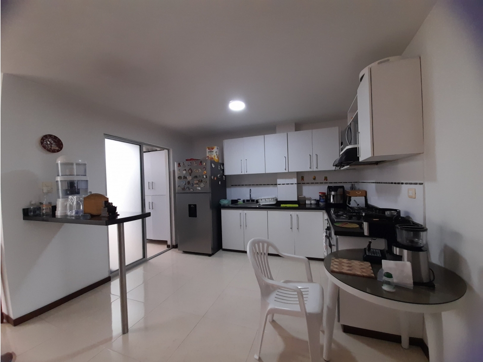 VENDO CASA SECTOR NORTE