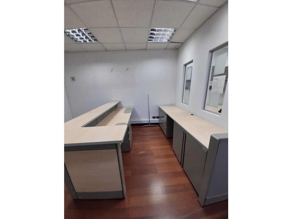VENDO OFICINA - 2