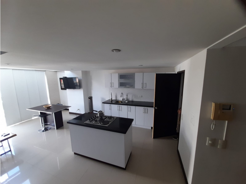 VENDO APARTAMENTO DUPLEX - AMOBLADO - LAURELES — foto 2