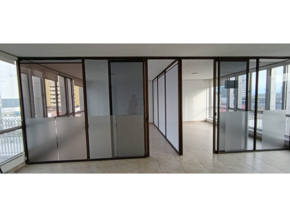 RENTO OFICINAS CENTRO DE ARMENIA — foto 2