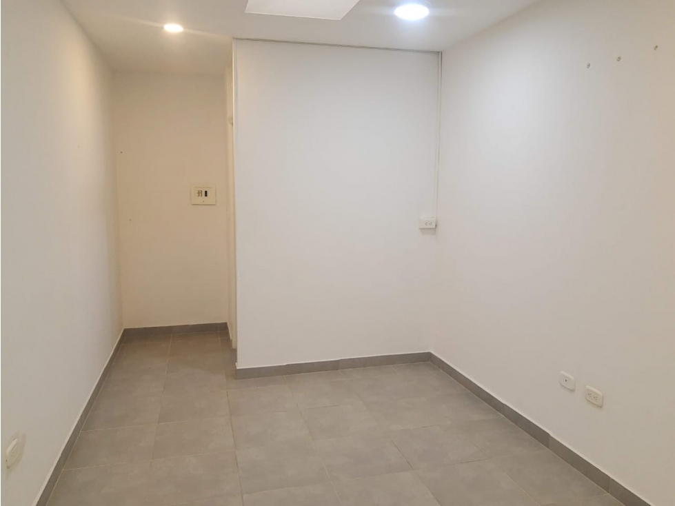 VENDO LOCAL COMERCIAL SECTOR CENTRO - 2