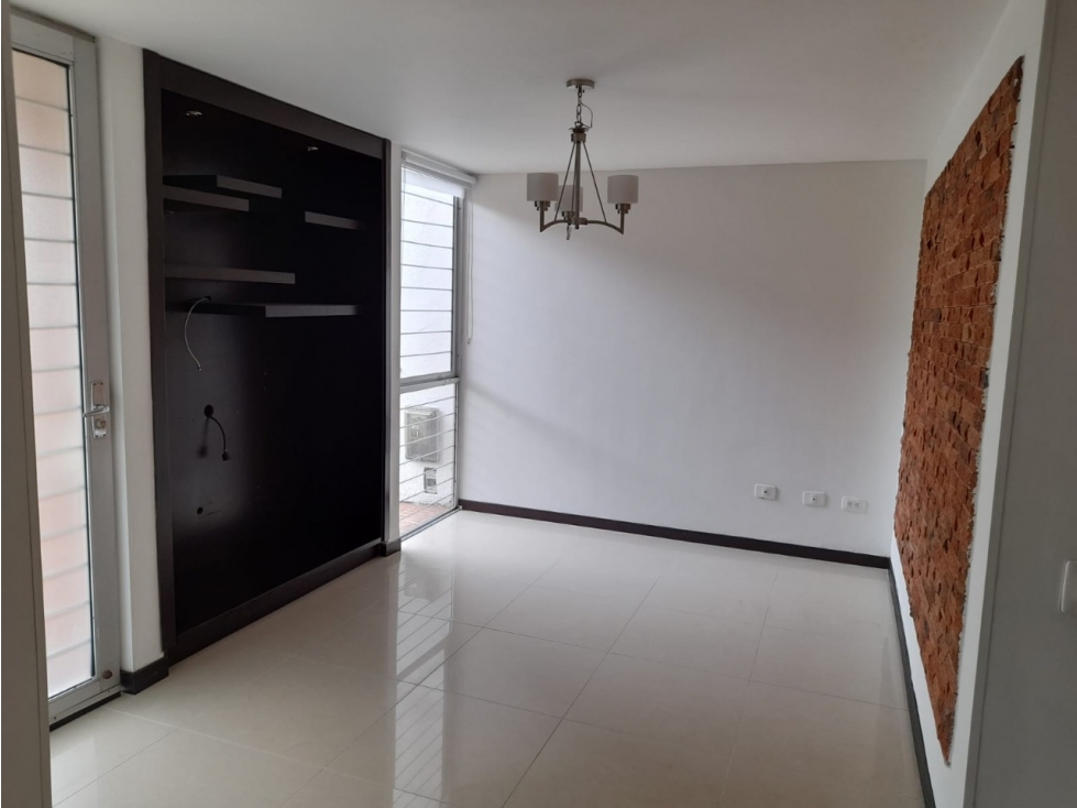VENDO CASA SECTOR NORTE