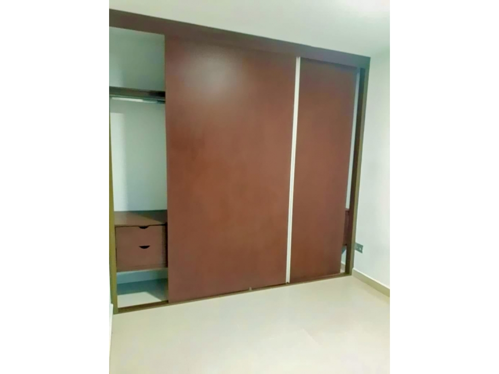 VENDO HERMOSO APARTAMENTO EN ZONA NORTE DE ARMENIA — foto 2