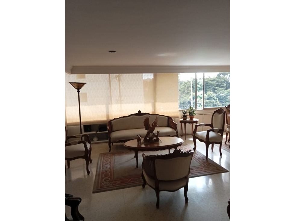 RENTO APARTAMENTO EN EL NORTE DE LA CIUDAD