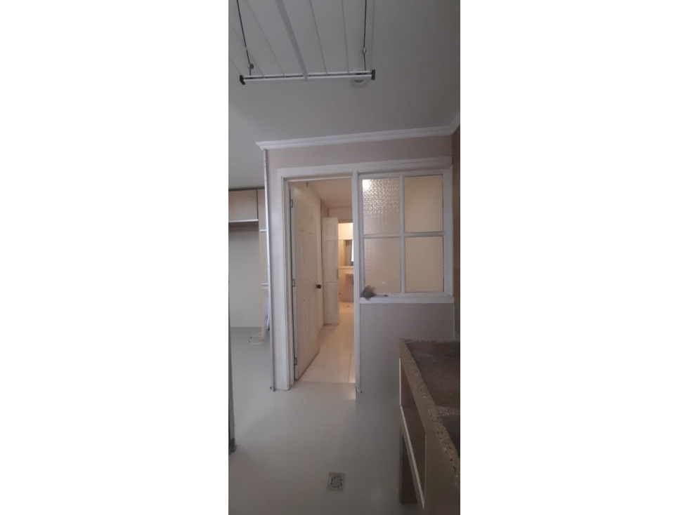 SE RENTA APARTAMENTO SECTOR CASTELLANA - 4
