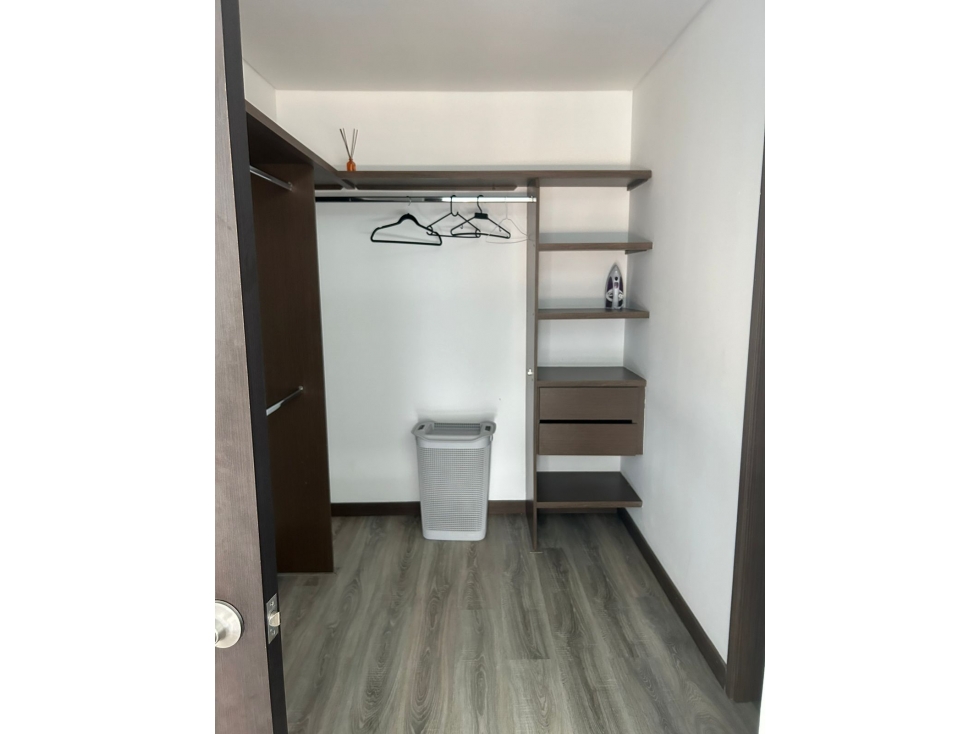 VENDO HERMOSO APTO SECTOR FUNDADORES — foto 3