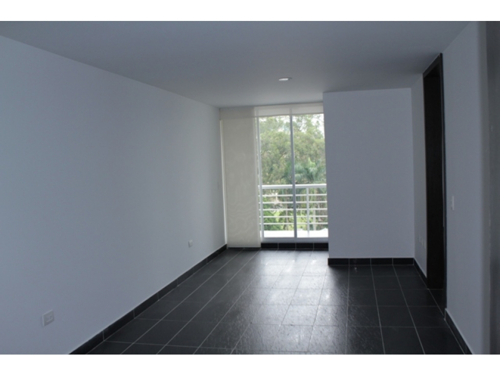 VENDO O PERMUTO CONFORTABLE APARTAMENTO EN EL SECTOR LAURELES — foto 5