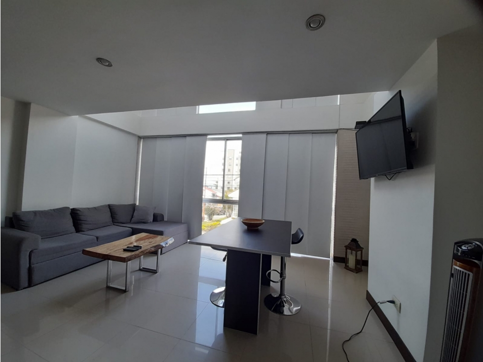 VENDO APARTAMENTO DUPLEX - AMOBLADO - LAURELES — foto 4