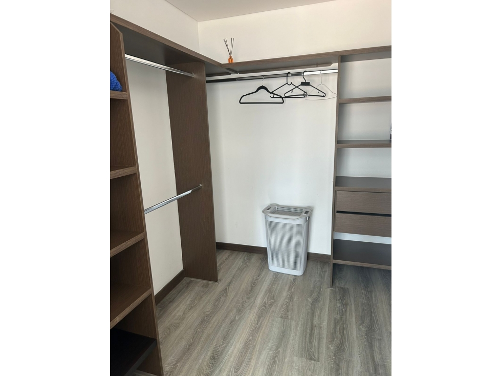 VENDO HERMOSO APTO SECTOR FUNDADORES — foto 6