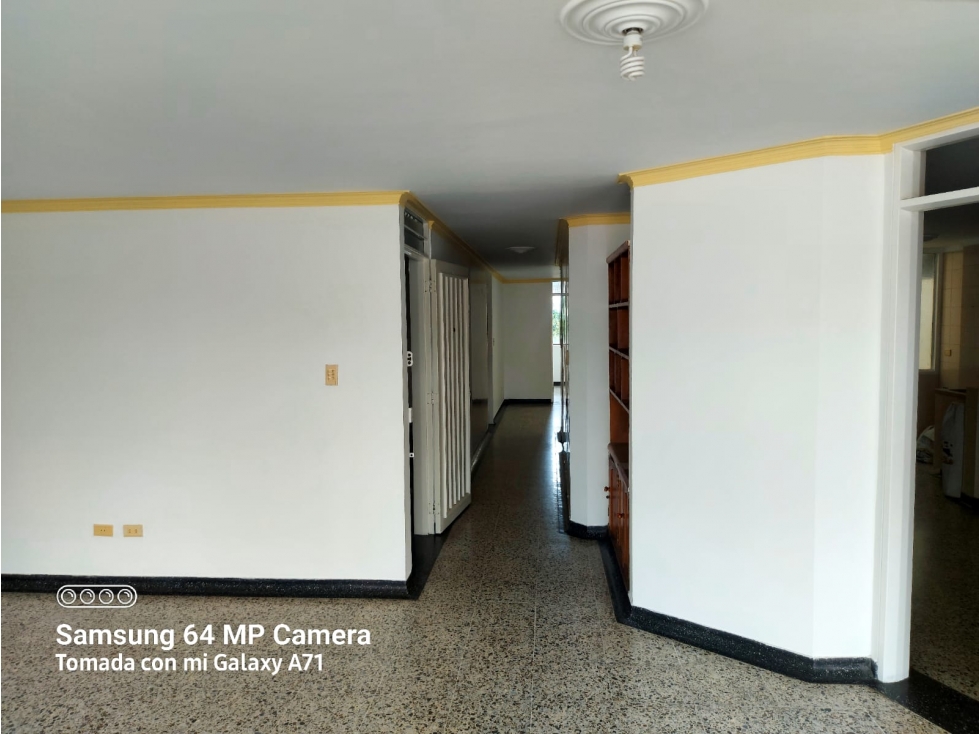 VENDO ESPACIOSO APARTAMENTO SECTOR NORTE — foto 4