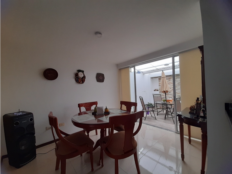 VENDO CASA SECTOR NORTE — foto 5