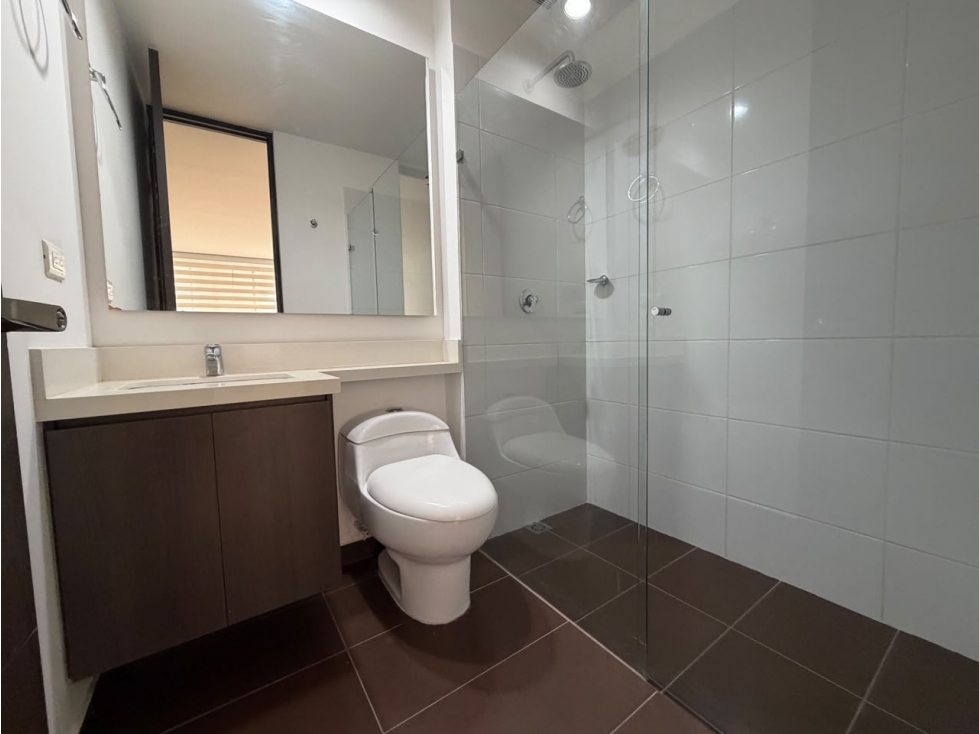 RENTA DE APARTAMENTO ALTOS DEL POBLADO MEDELLIN — foto 6