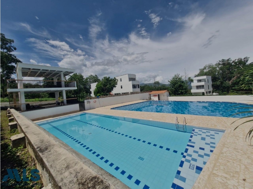 VENTA DE LOTE VEREDA LLANO DE LA MONTAÑA SOPETRAN ANTIOQUIA — foto 3