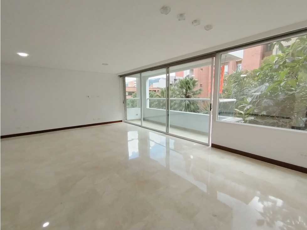 VENTA DE APARTAMENTO LAURELES MEDELLIN