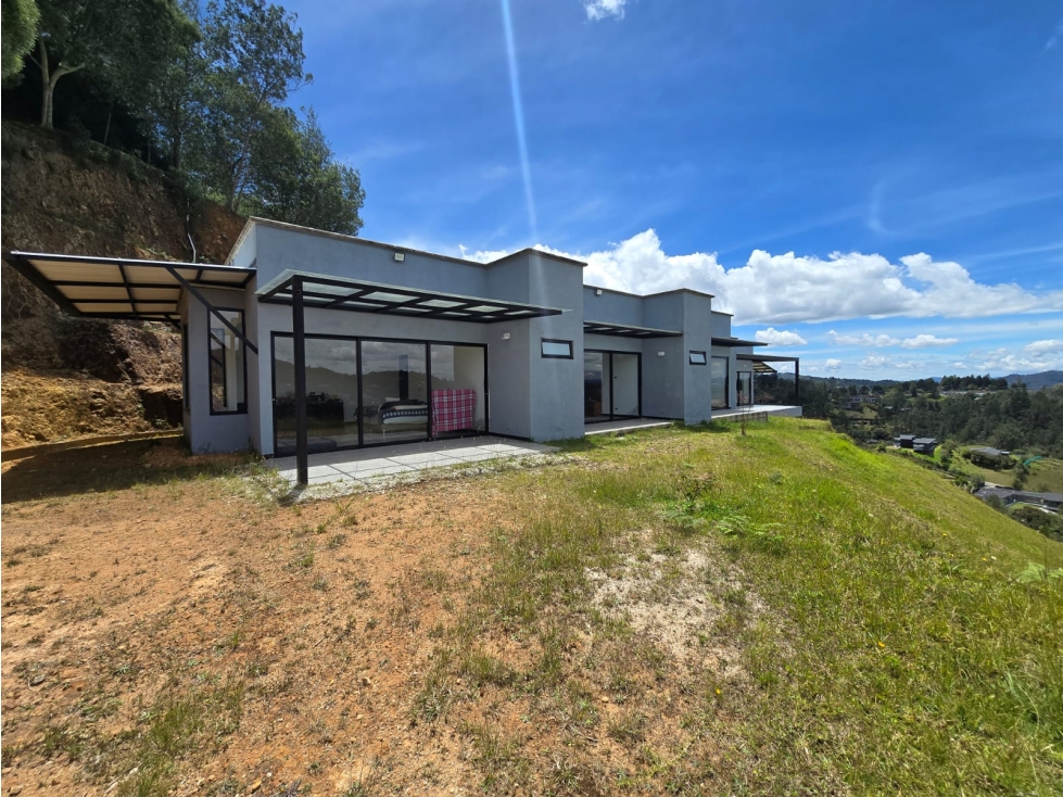 VENTA DE CASA LOTE EL ESCOBERO ENVIGADO.