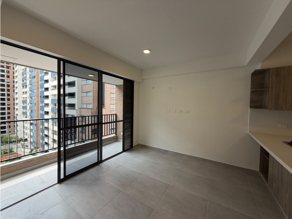 RENTA DE APARTAMENTO CIUDAD DEL RIO MEDELLÍN