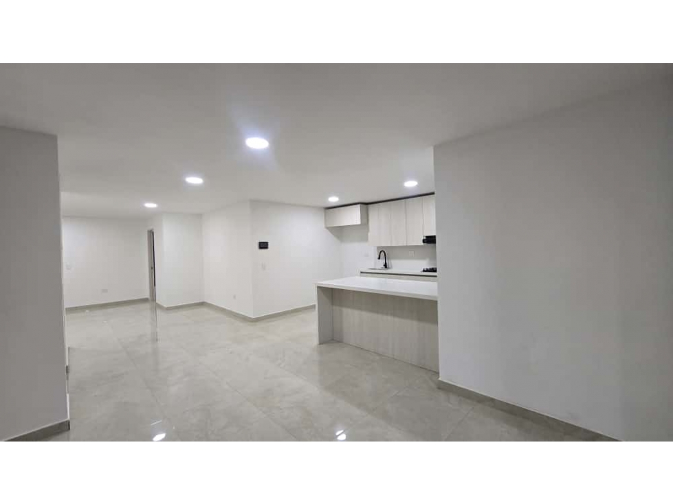 VENTA DE APARTAMENTO LA CASTELLANA MEDELLIN — foto 2