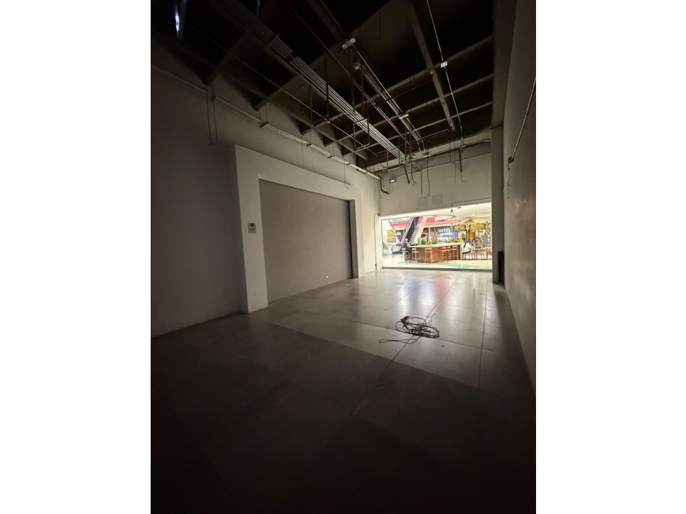RENTA DE LOCAL EN CENTRO COMERCIAL BUENOS AIRES MEDELLIN — foto 6