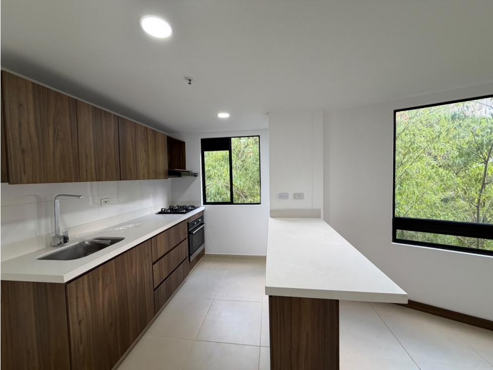 VENTA DE APARTAESTUDIO LOMA DEL INDIO POBLADO MEDELLIN — foto 4