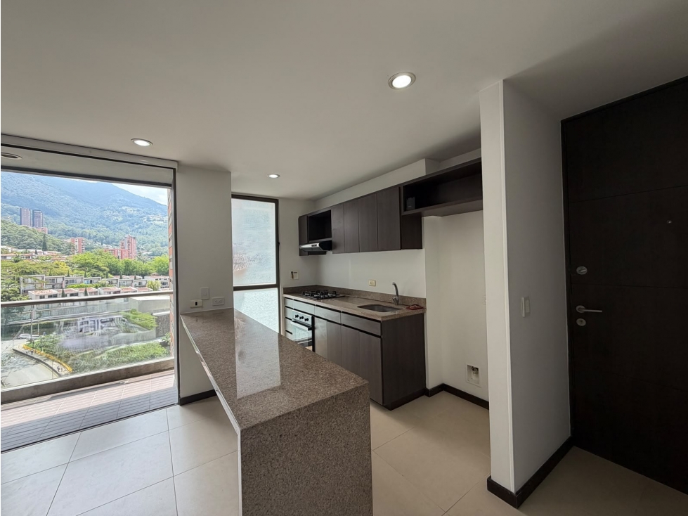 RENTA DE APARTAMENTO ALTOS DEL POBLADO MEDELLIN